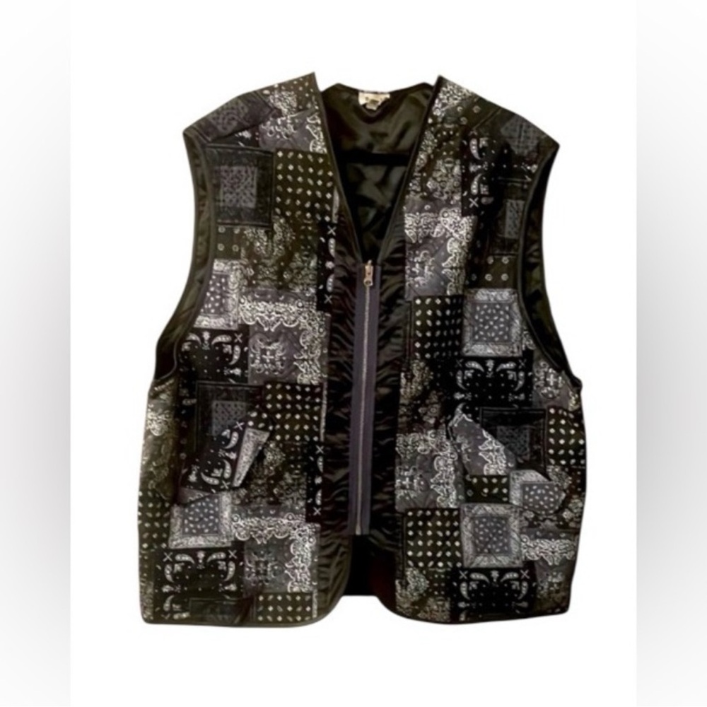 POL Boho Style Patchwork Bandana Quilted Reversible Vest NWOT - Picture 2 of 11